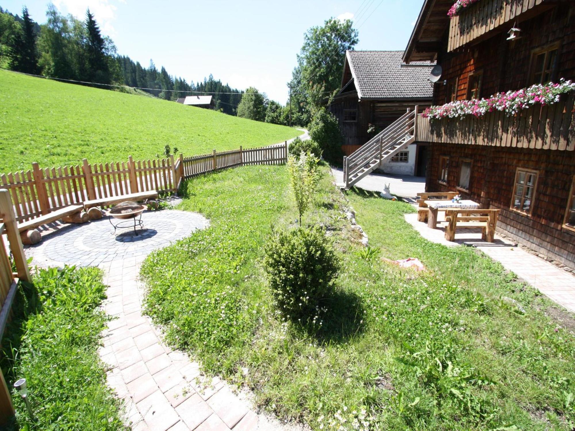 Sprawling Mansion Near Ski Area In Salzburg Eben Im Pongau Buitenkant foto